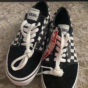 vans checkered sneakers size 4 youth